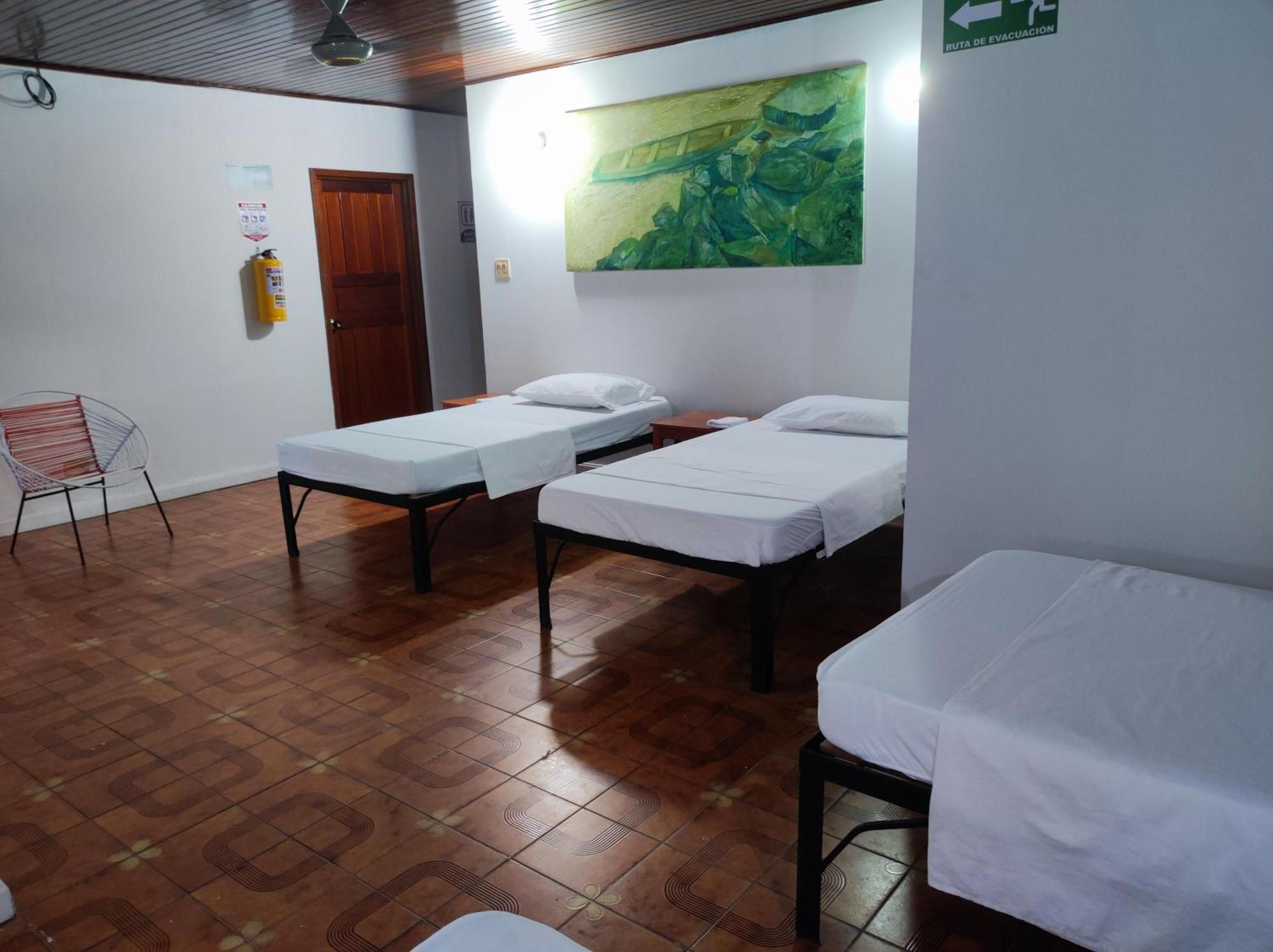 Leticias Guest House Exterior foto