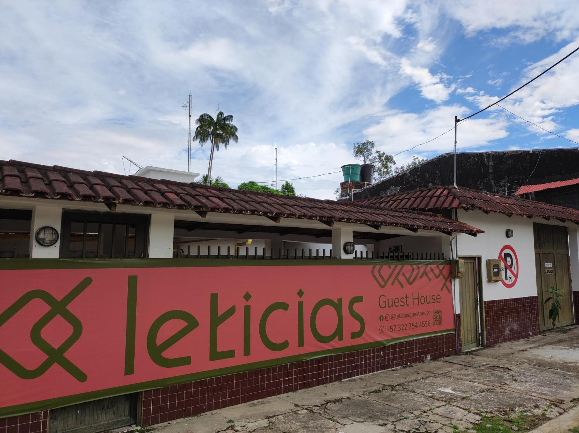 Leticias Guest House Exterior foto